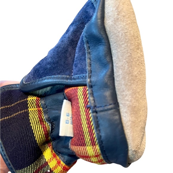 Fur lined Flannel and Suede Robeez crib shoe booties - Picture 6 of 8